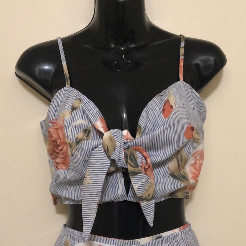WHO I AM Tropical Open Wrap Around Pants & Top 6 - Picture 2 of 6